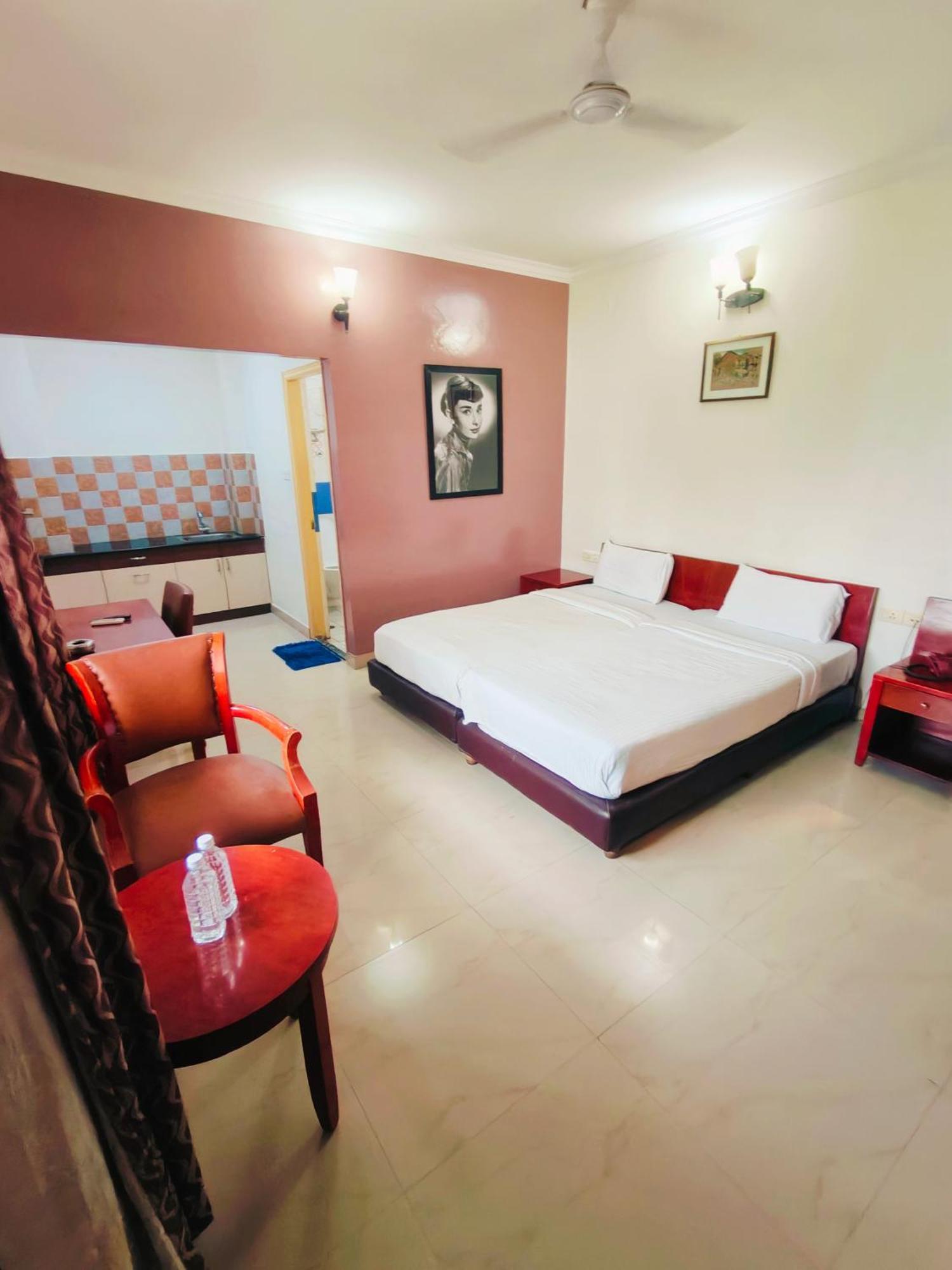 Kings Suites Palace Grounds Bangalore Exterior photo