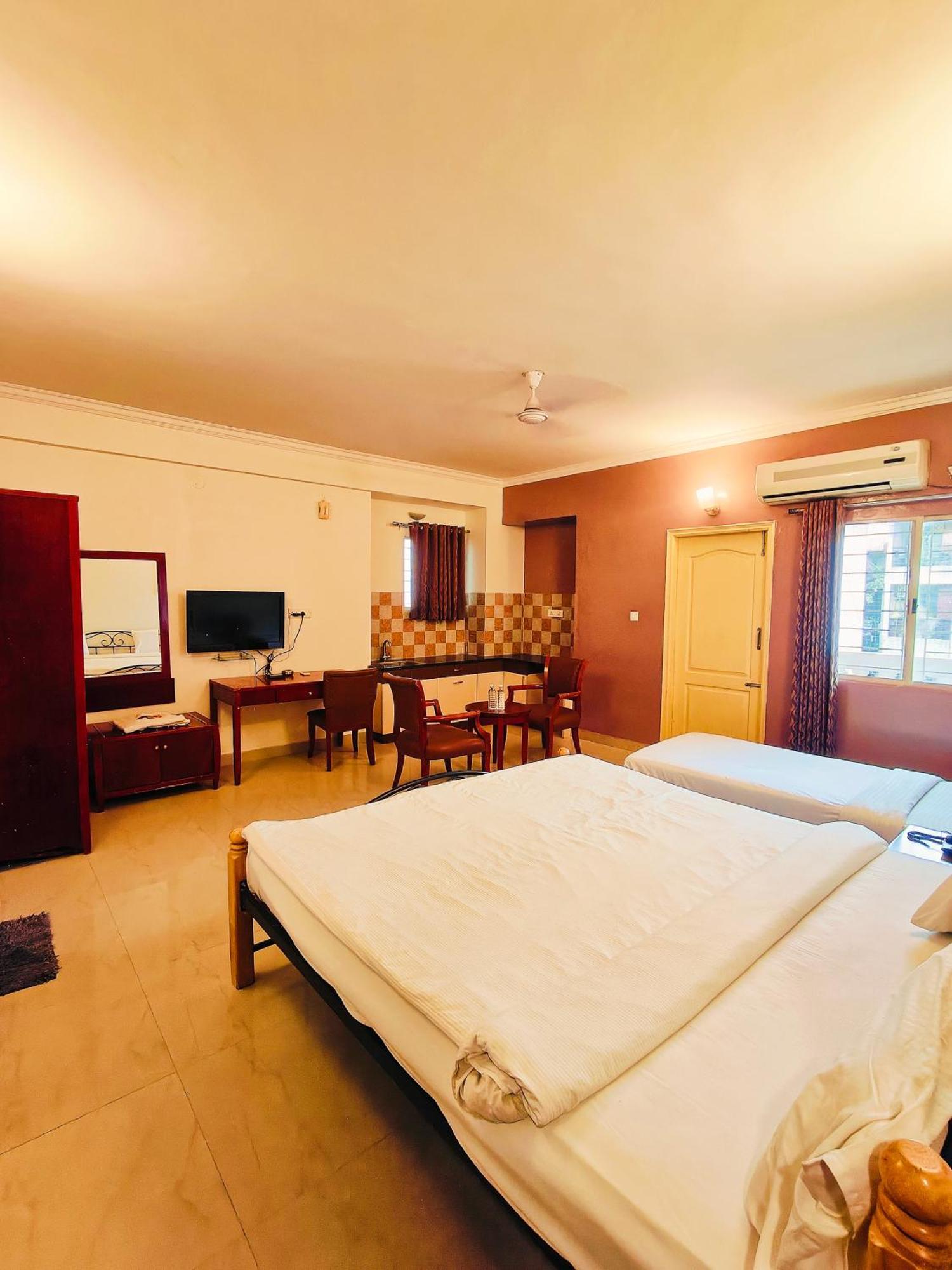 Kings Suites Palace Grounds Bangalore Exterior photo