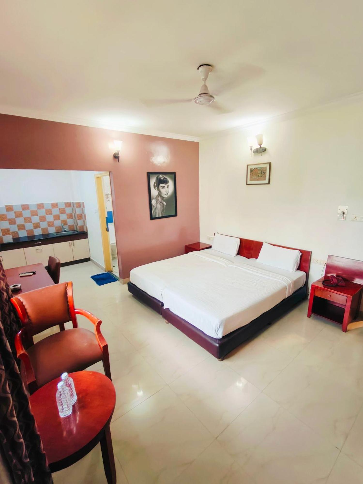 Kings Suites Palace Grounds Bangalore Exterior photo